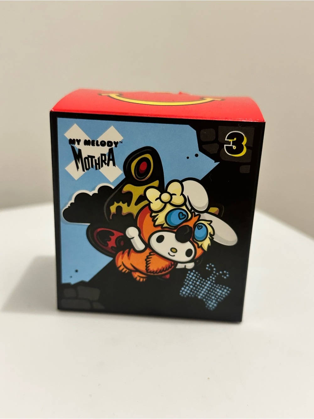 MY MELODY X MOTHRA figurine